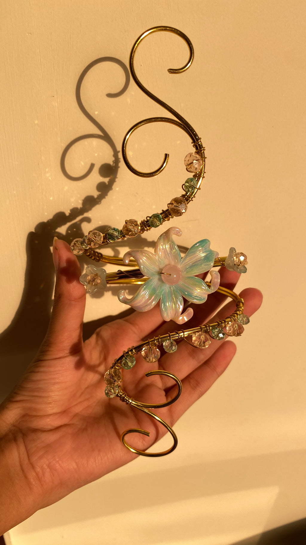 Blue gradient lily armcuff