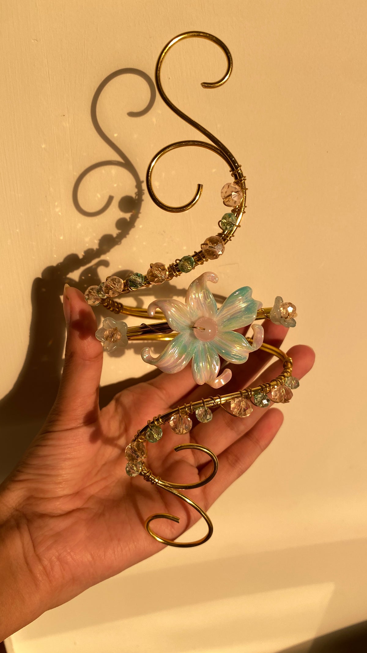 Blue gradient lily armcuff