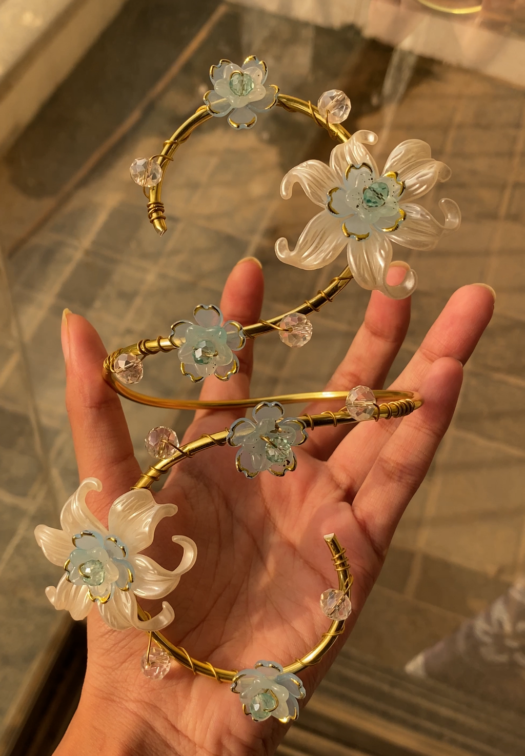 Golden blue Lily armcuff