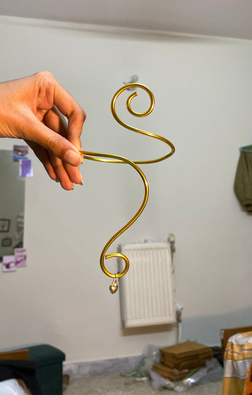 Golden  curve arm cuff