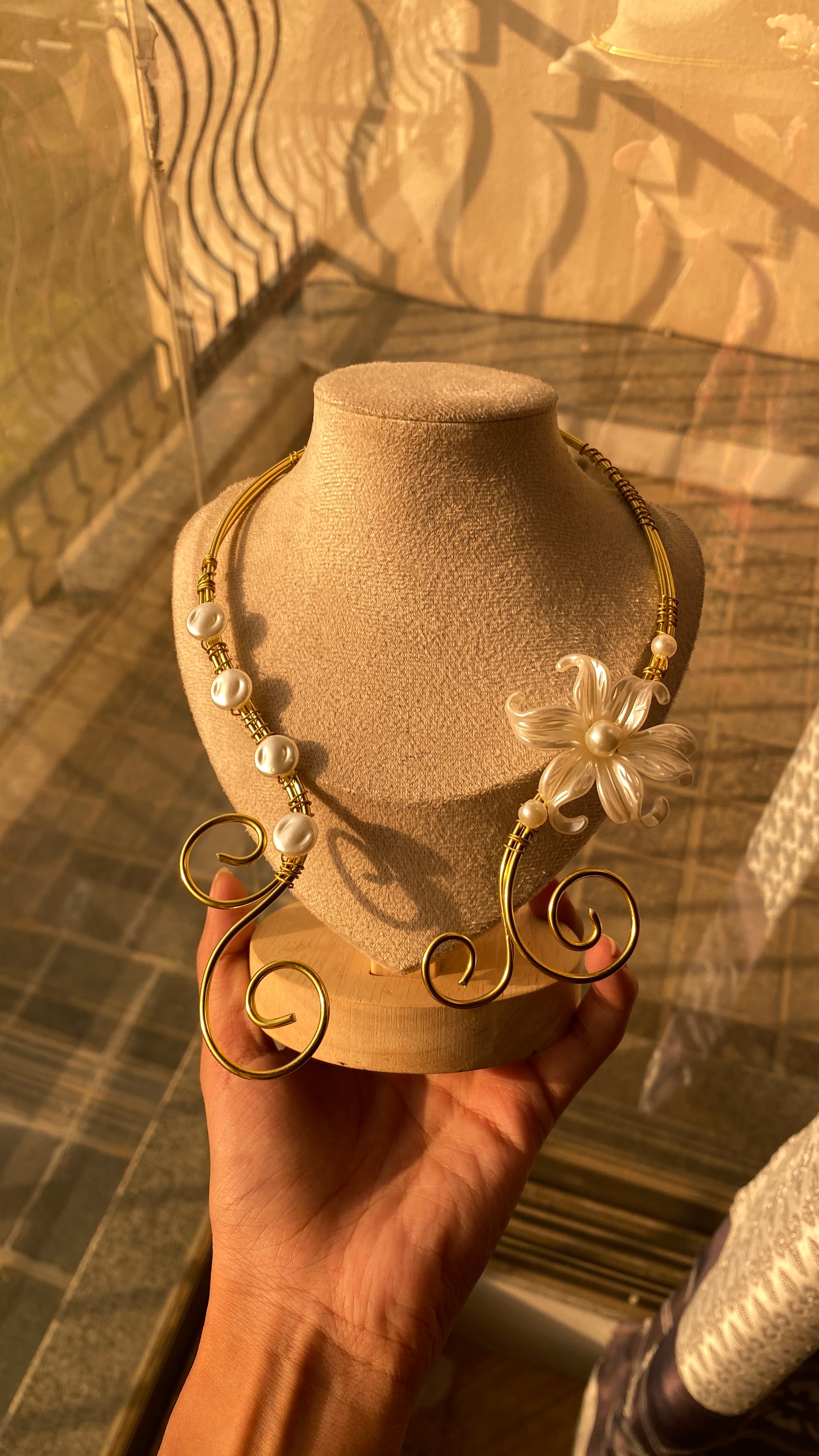 Lily necklace