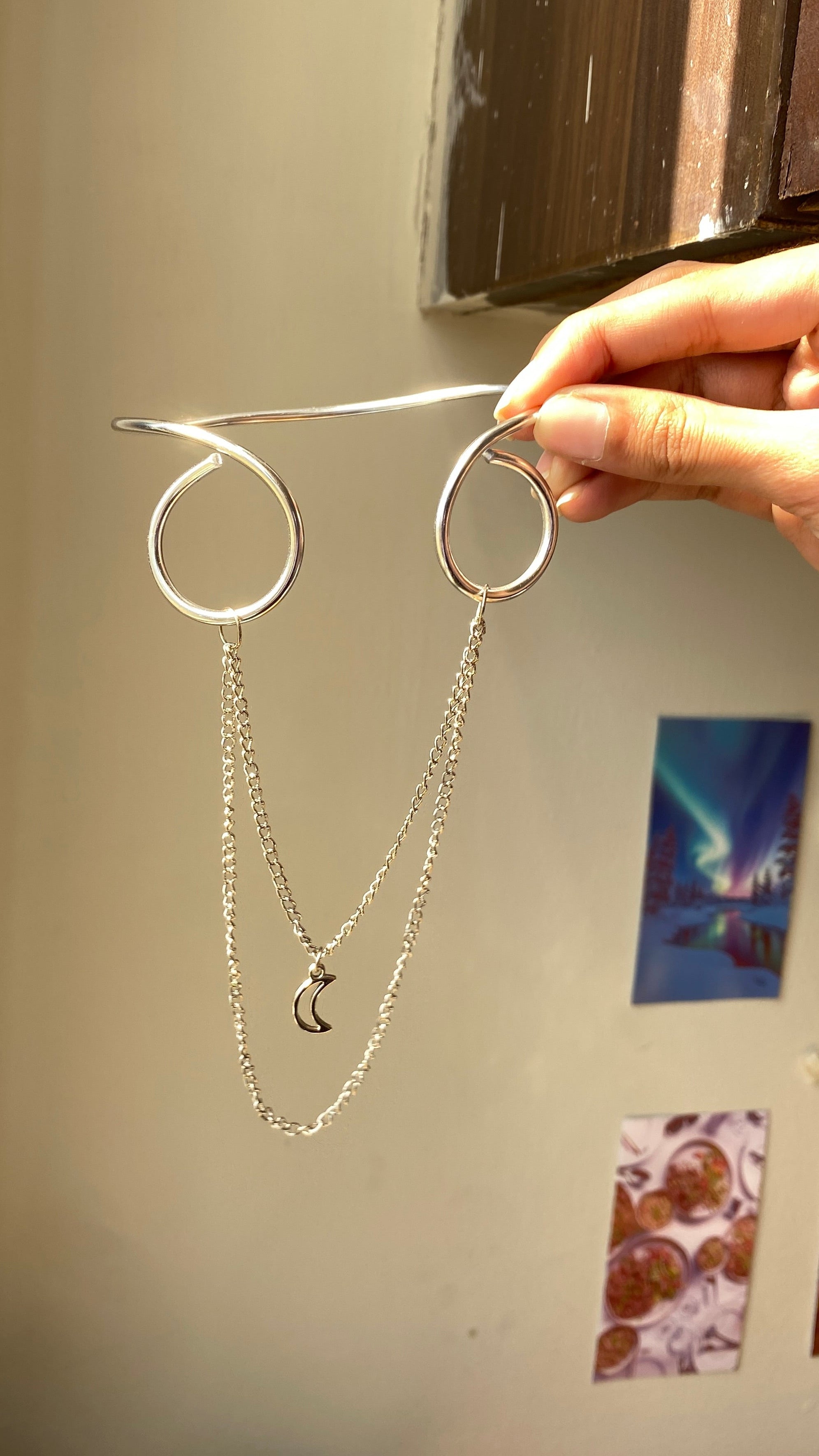 Moon chain armcuff