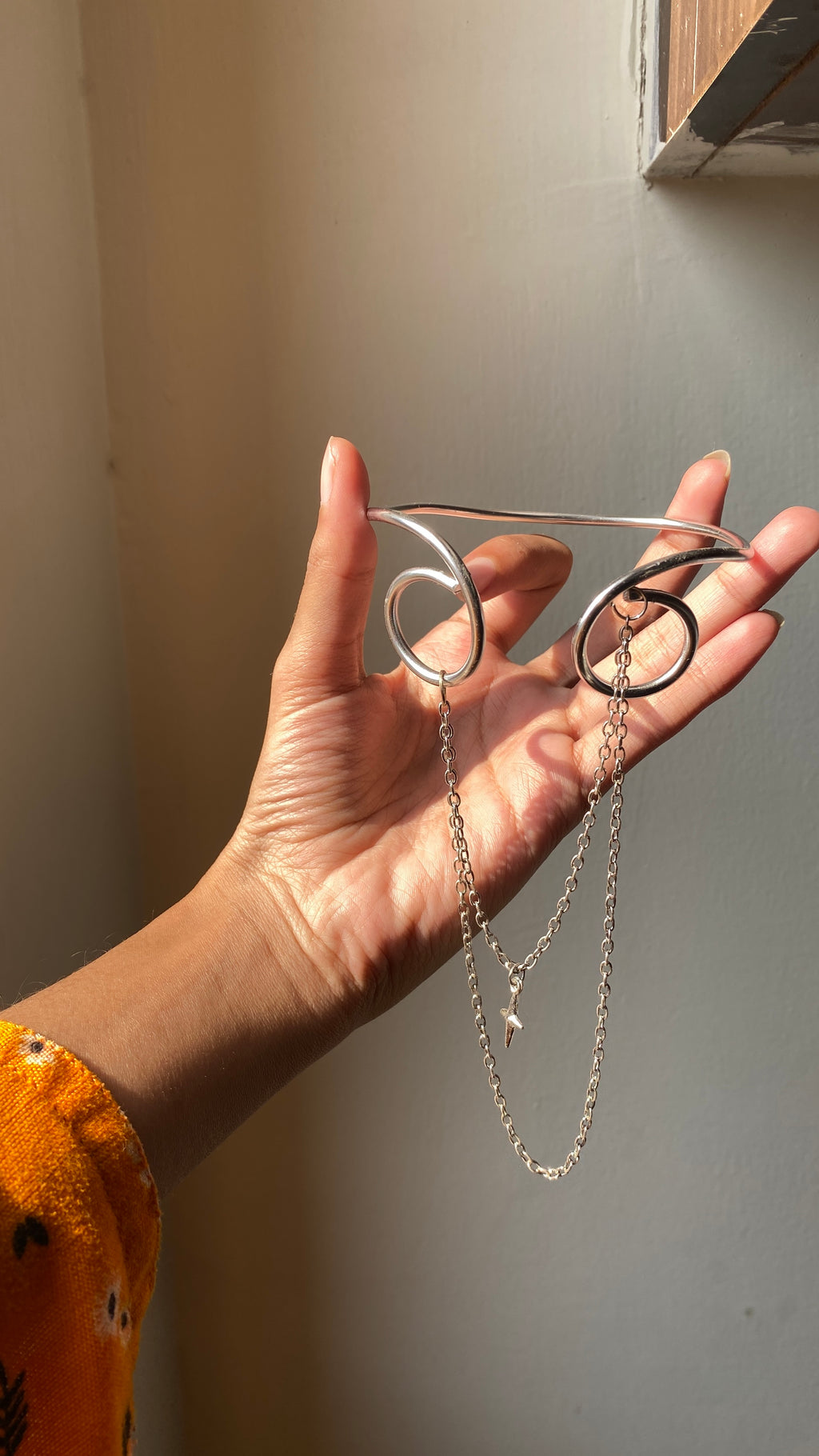 Silver chain armcuff