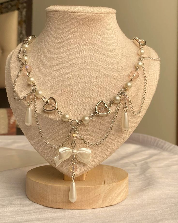 Champagne necklace