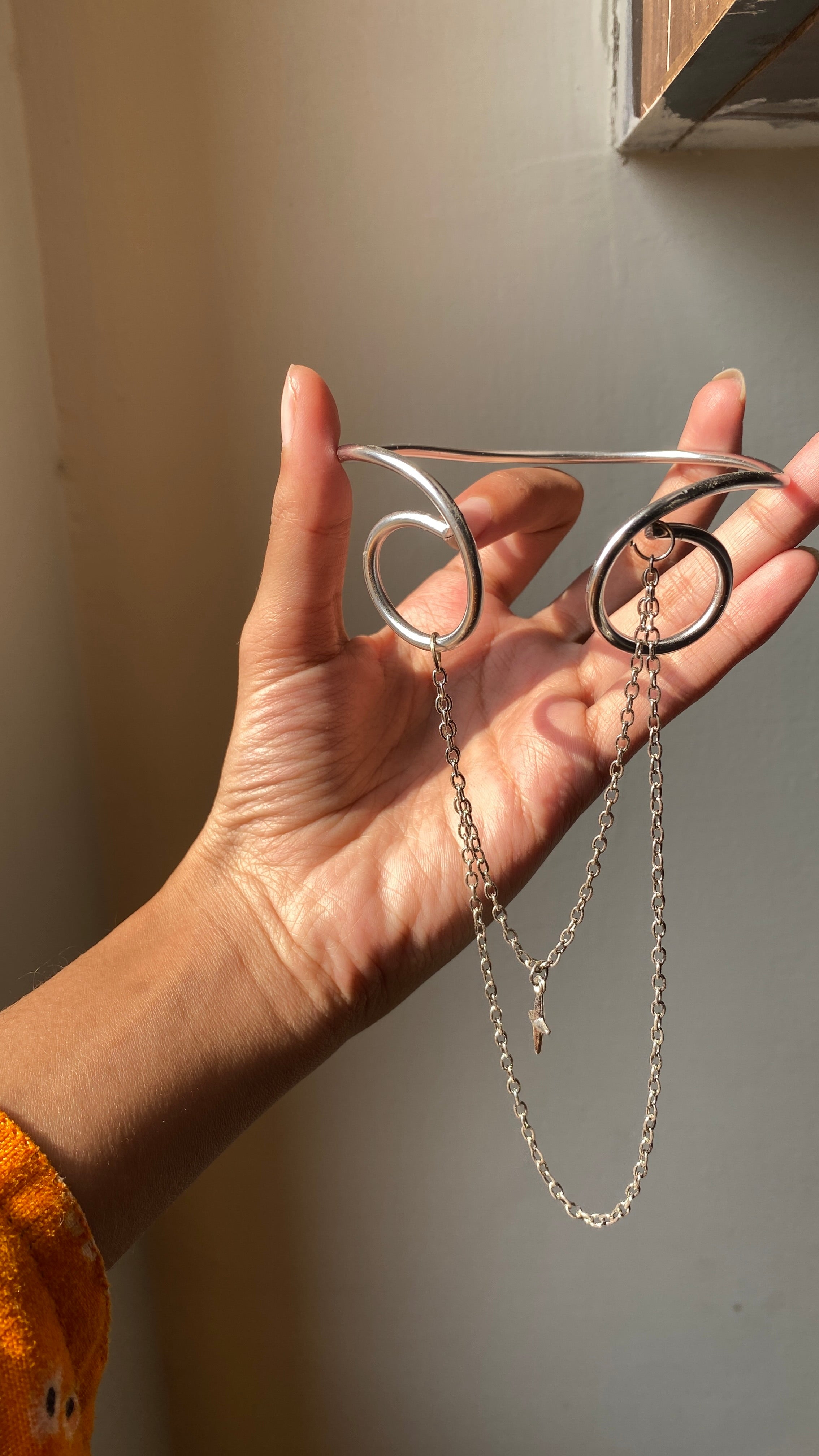 Silver chain armcuff