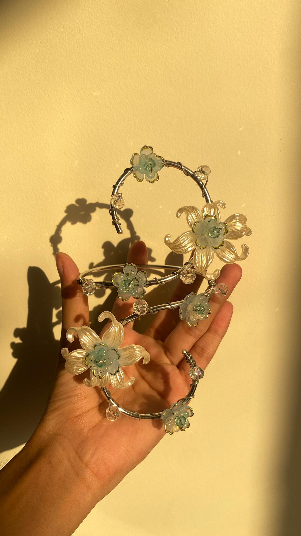 Silver blue Lily armcuff