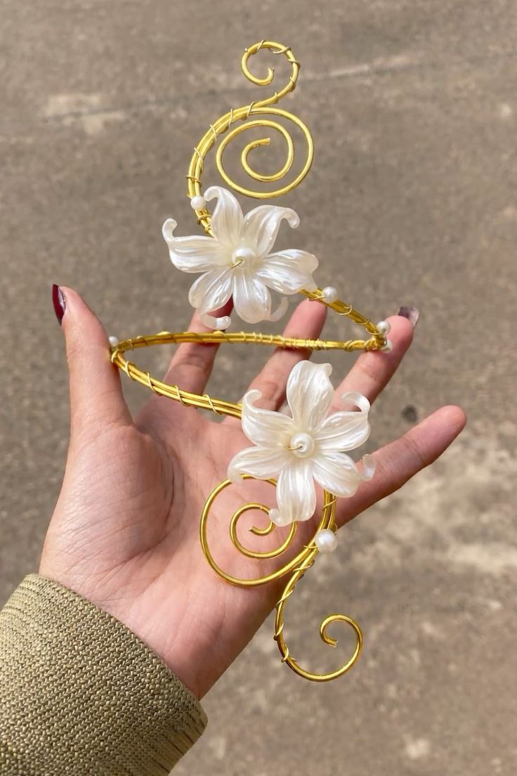 Double lily arm cuff