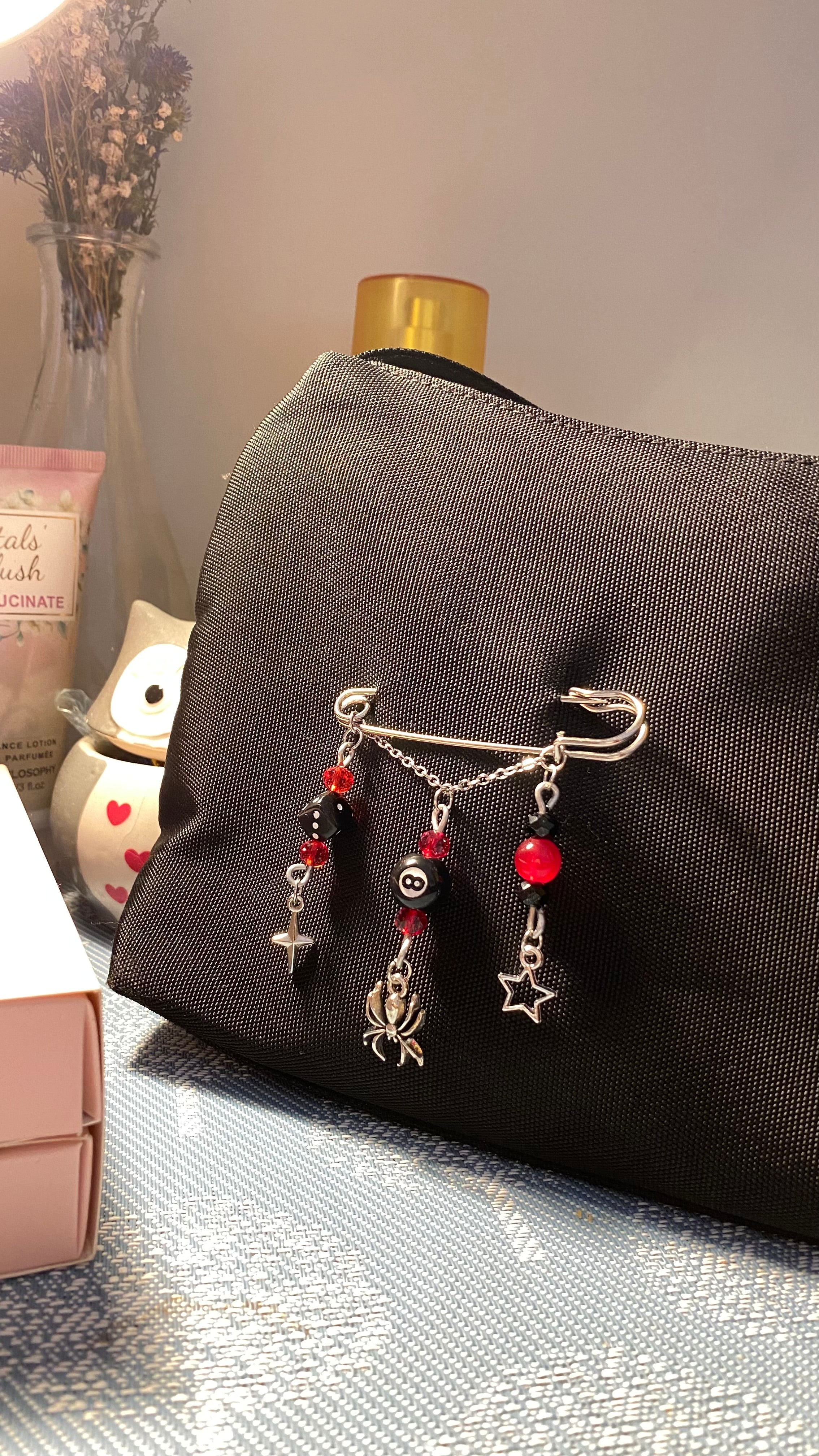 Spider 8 ball bag pin