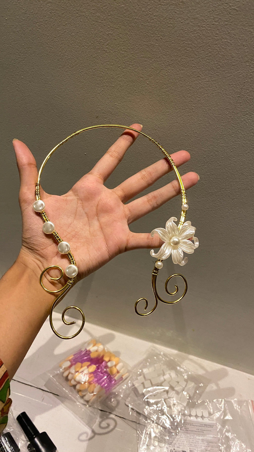 Lily necklace