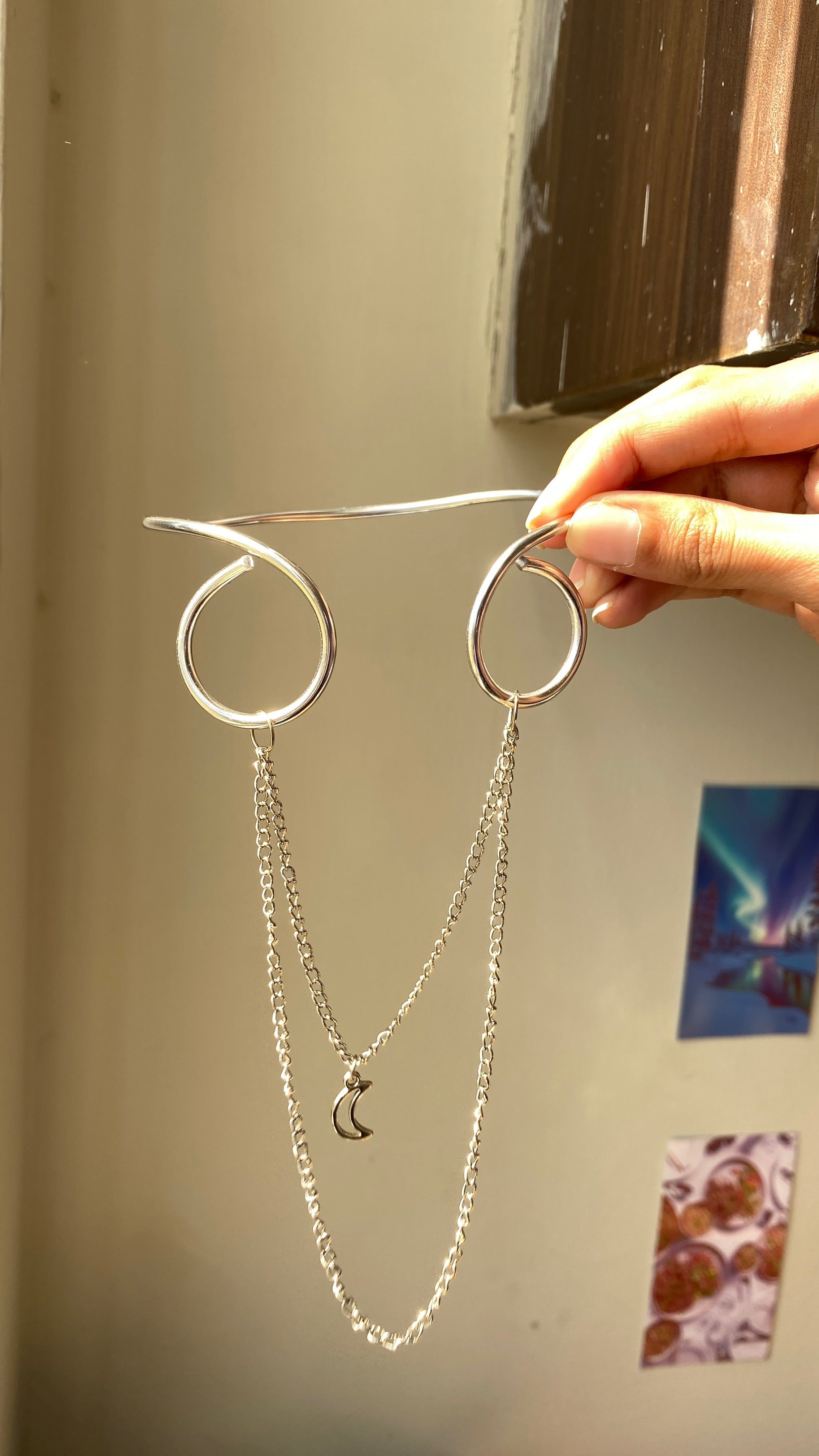 Moon chain armcuff