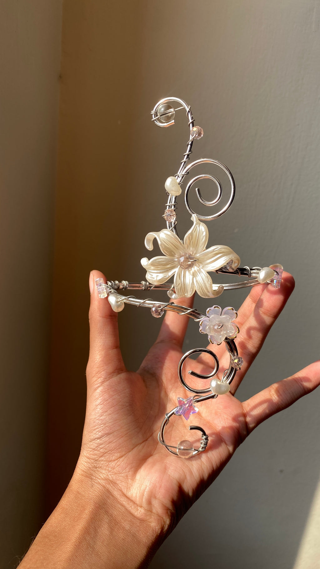 Silver spiral lily armcuff