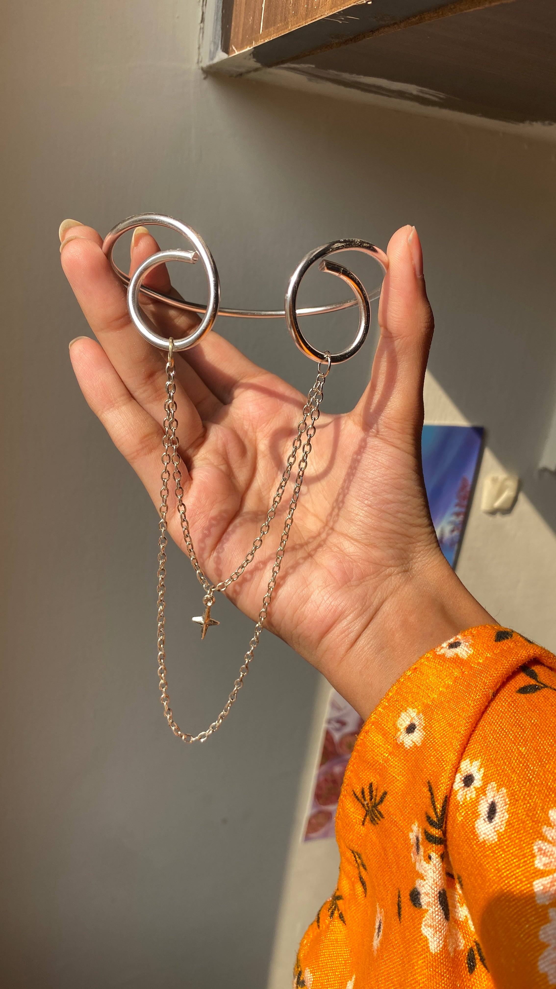 Silver chain armcuff