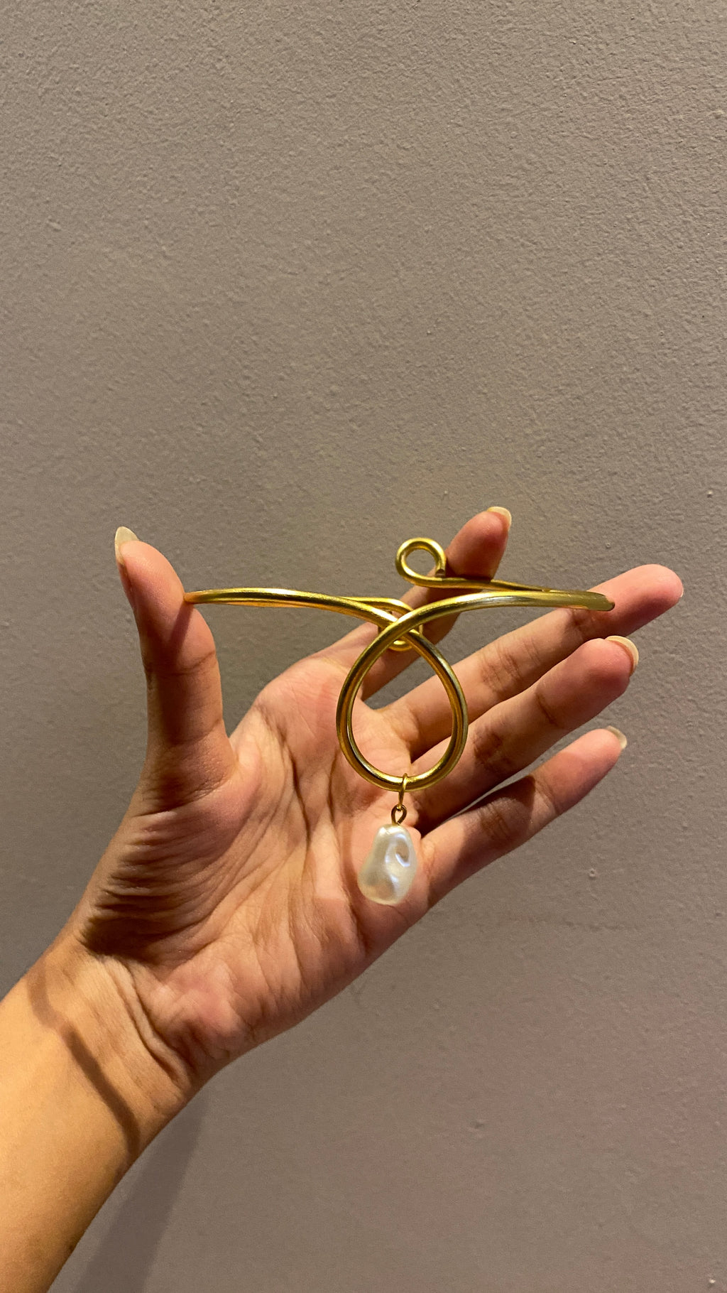 Orbit armcuff