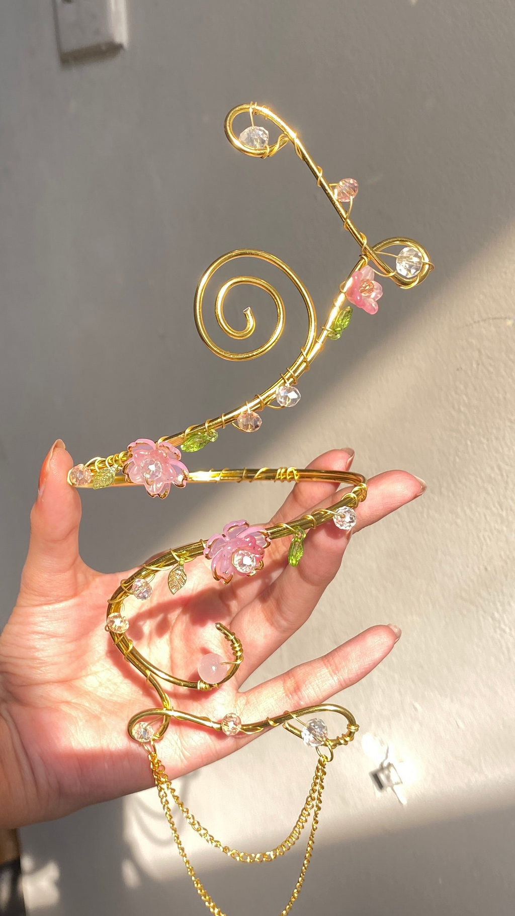 Aurora armcuff