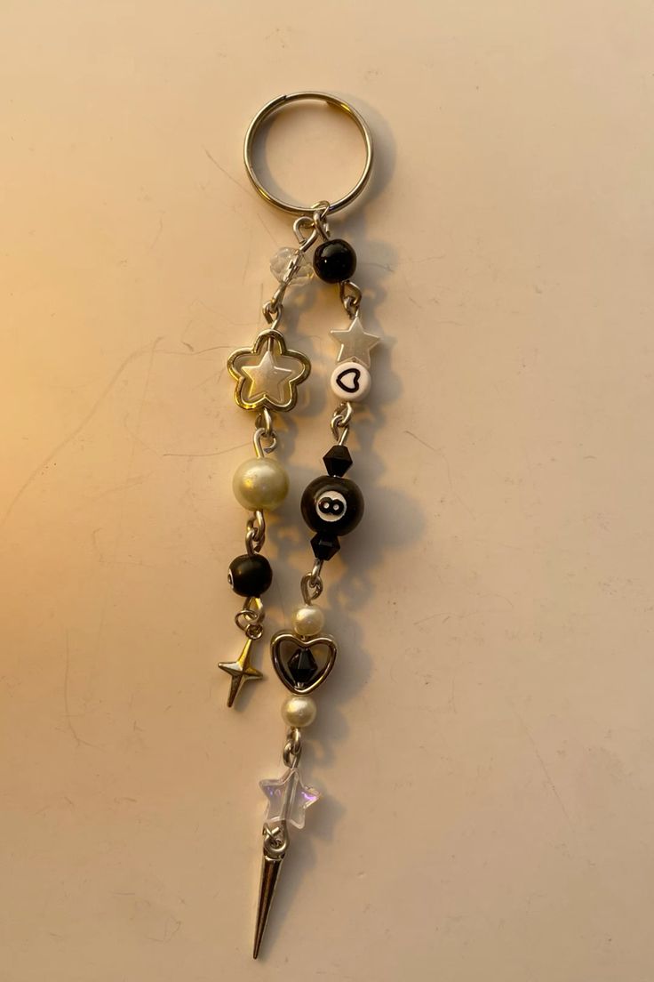 8 ball keychain