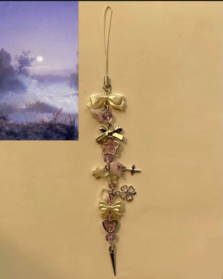 Lilac chunky bow phone charm
